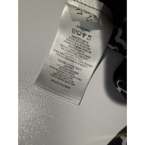 Express Portofino Top Womens Sz S Quatrefoil Black White Chiffon Office Career - Picture 5 of 8